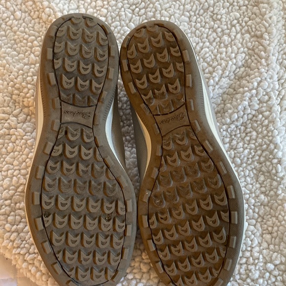 Skechers, air cooled, arch fit slip on sneakers size 8.5 - Picture 3 of 5